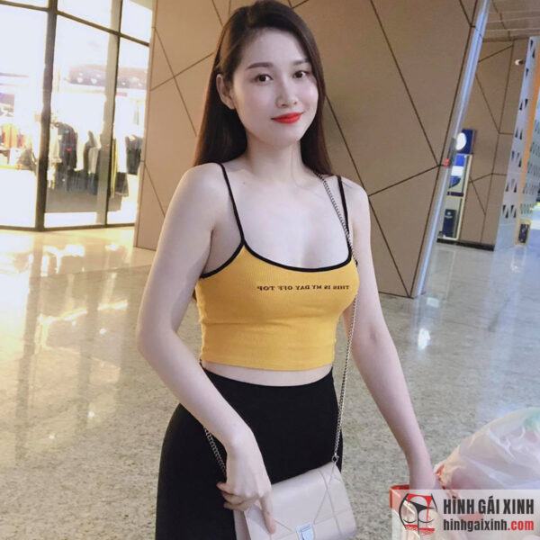 Đinh Bích Nhạn hot girl tập gym