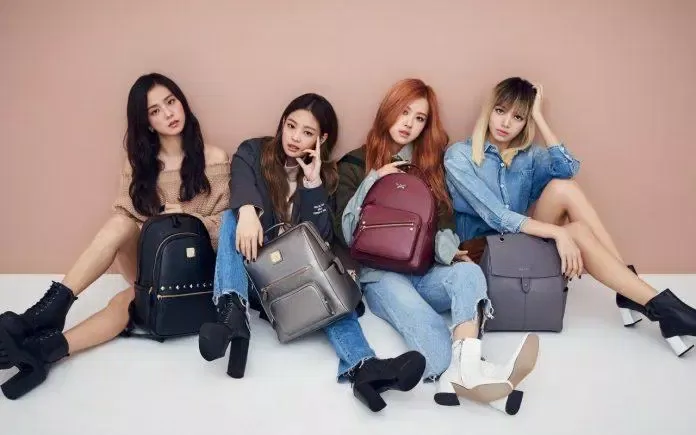 Hình nền BLACKPINK quảng cáo (Ảnh: Internet)