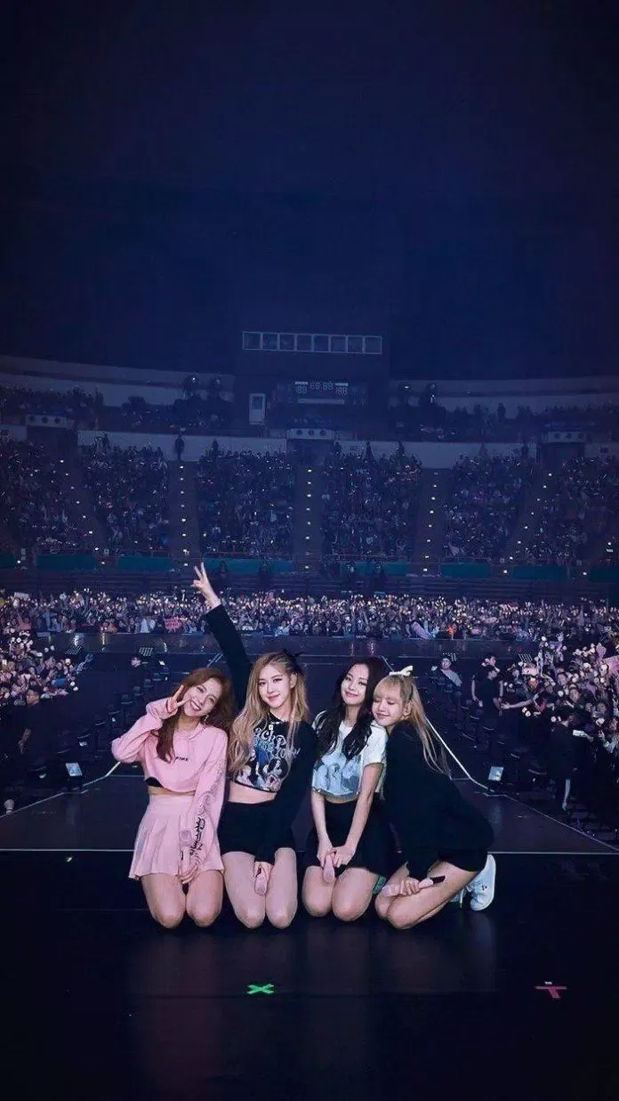 Hình nền BLACKPINK trong concert (Ảnh: Internet)