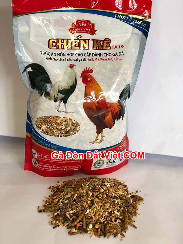 thức ăn cho gà trước khi đá