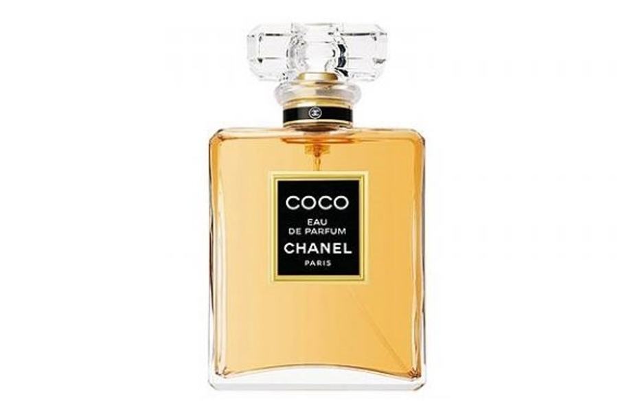 Nước hoa Chanel được chiết xuất từ gỗ Đàn Hương.