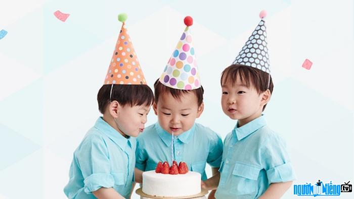 Bộ 3 sao nhí Daehan Minguk Manse