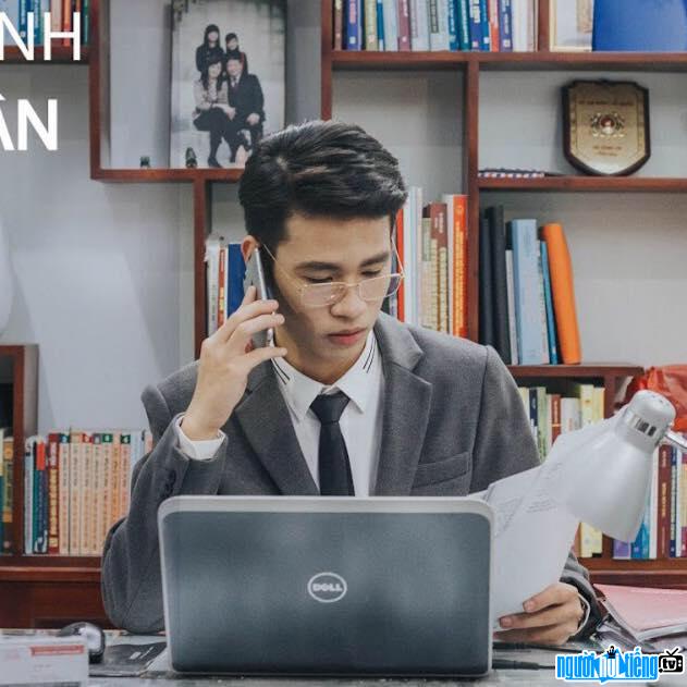 Cận cảnh gương mặt điển trai của Tiktoker Hiếu Shyn